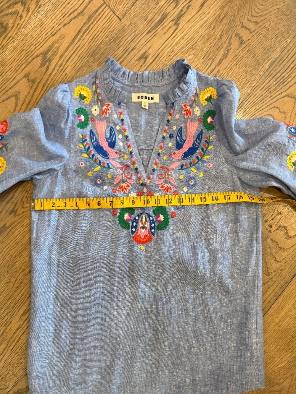 Boden Grace Linen Top-Chambray, Embroidered Birds Size 2 - Picture 6 of 8